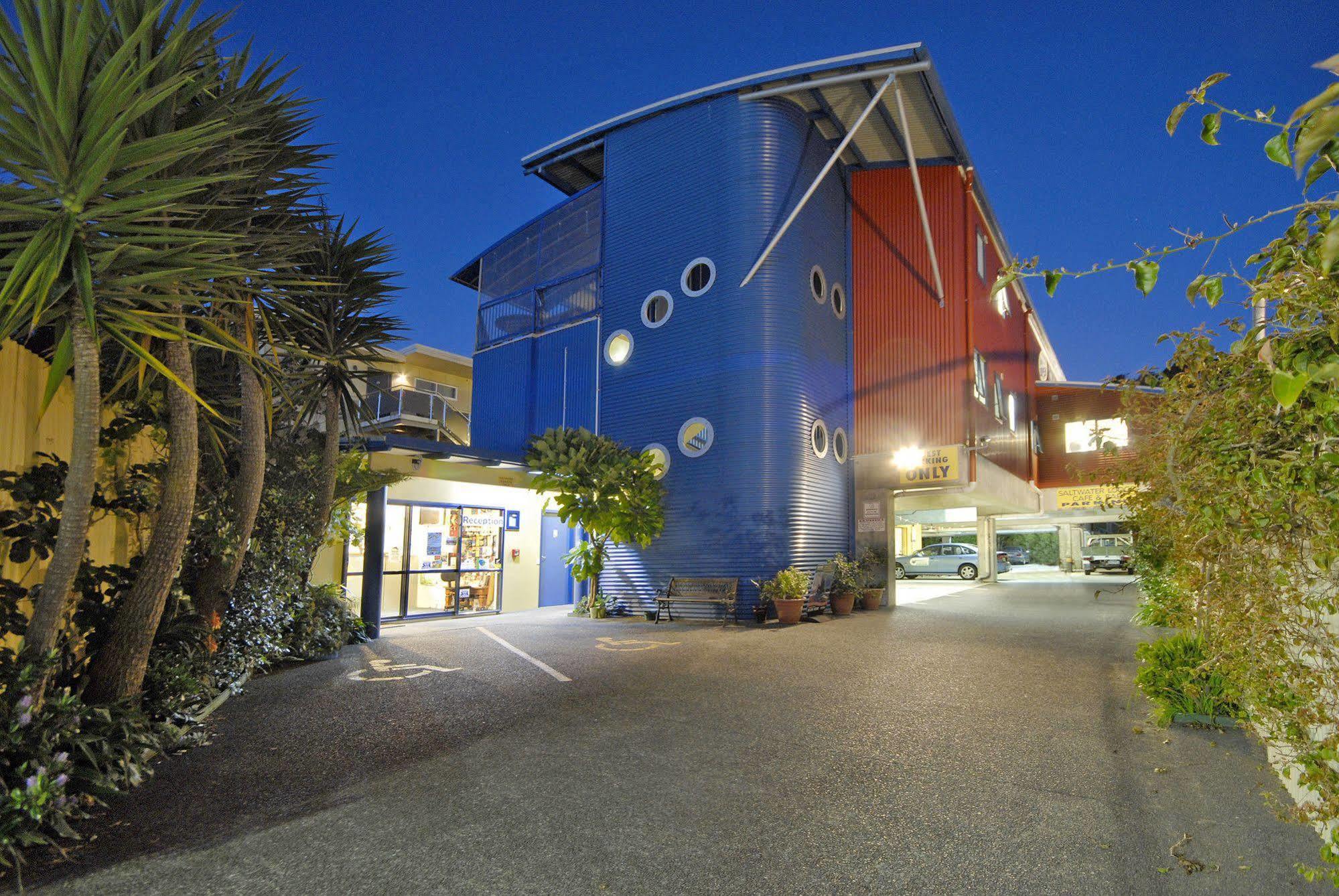 Saltwater Lodge Backpackers Paihia Exterior photo