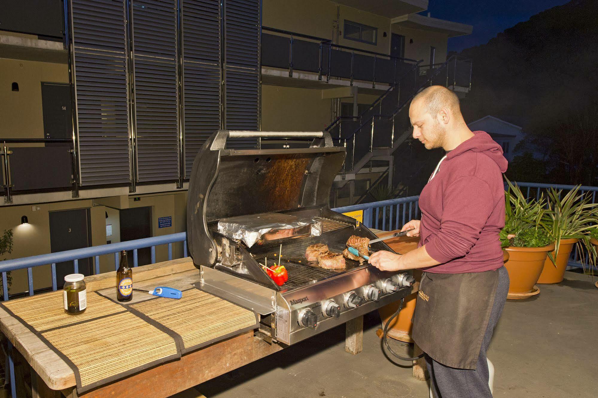 Saltwater Lodge Backpackers Paihia Exterior photo